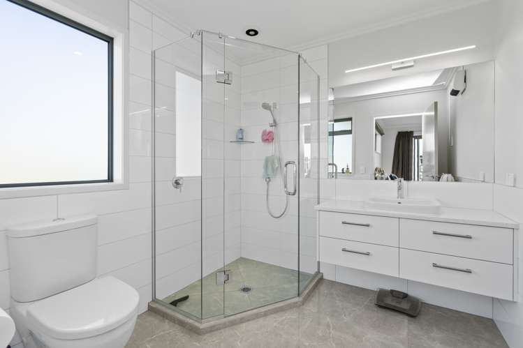 19 Alan Livingston Drive Cambridge_25