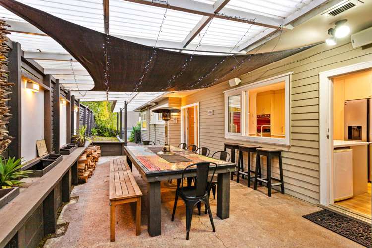 15 Taioma Crescent Te Atatu Peninsula_6