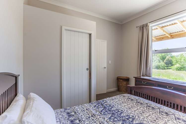 302 White Road Waipawa_8