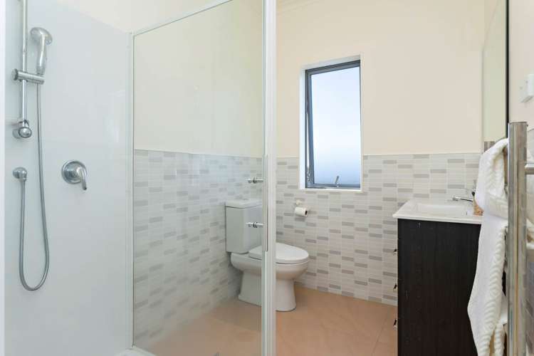 2/571 Richardson Road Mount Roskill_12