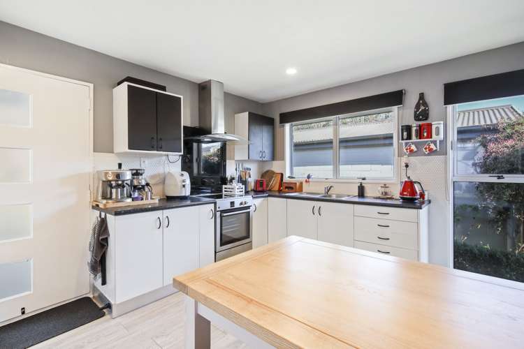 2/140 Hay Street Bromley_2