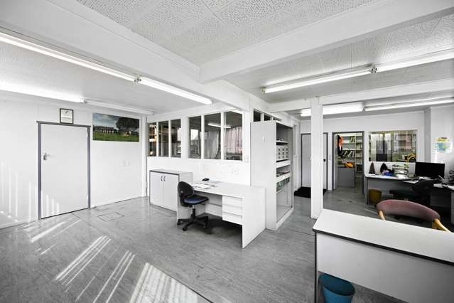 9 and 15 Park Avenue Huntly_4