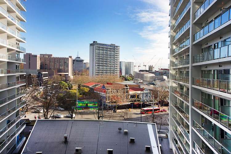712/430 Queen Street Auckland Central_11