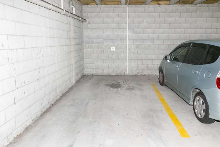 13/8 Girton Terrace Mount Cook_11