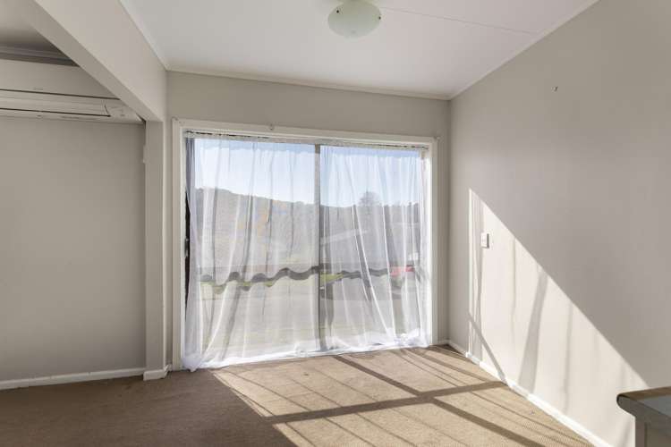 9 Bellona Place Cannons Creek_8