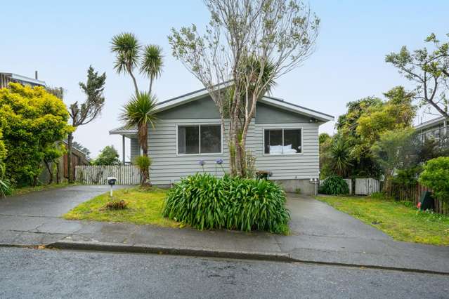 HOME AND INCOME IN KARORI