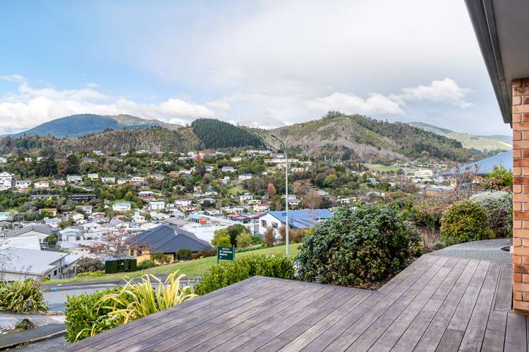 31 Saint Lawrence Street Toi Toi_5