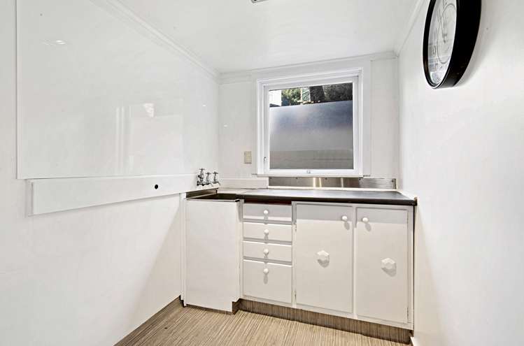 88 Eskdale Road Birkdale_16