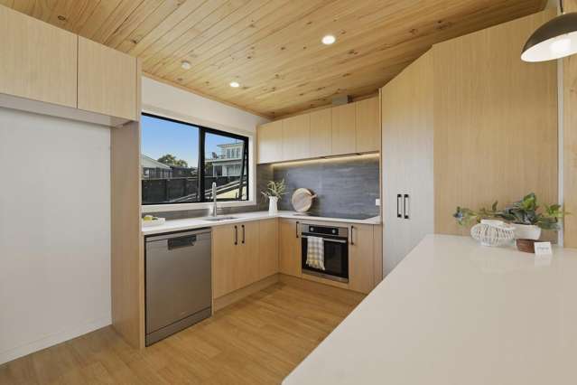 Contemporary Coastal Living, Move-In Ready