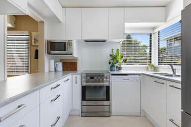 20B Rotomahana Terrace_1