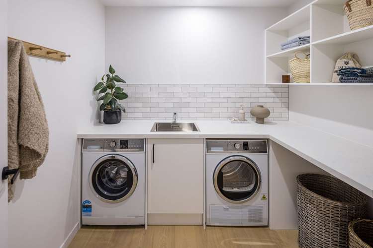 8 Mike Smith Drive Cambridge_30