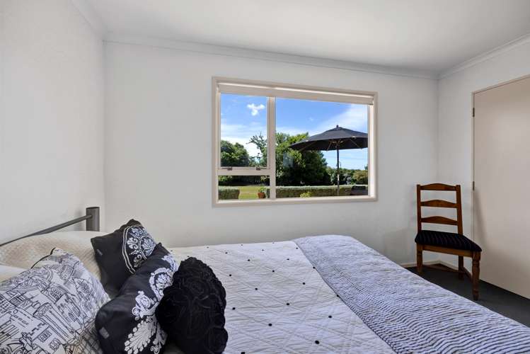 87 Monmouth Road Pembroke_12