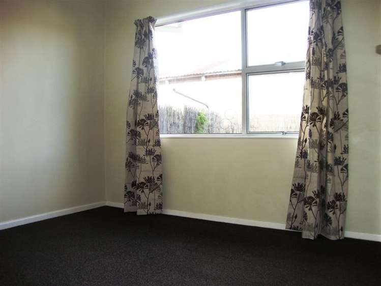 4/13 Derby Street Stoke_5