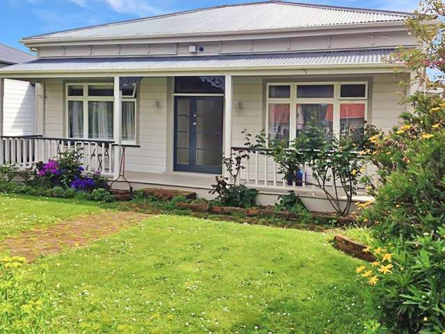 WEST END - 4 BEDROOMS