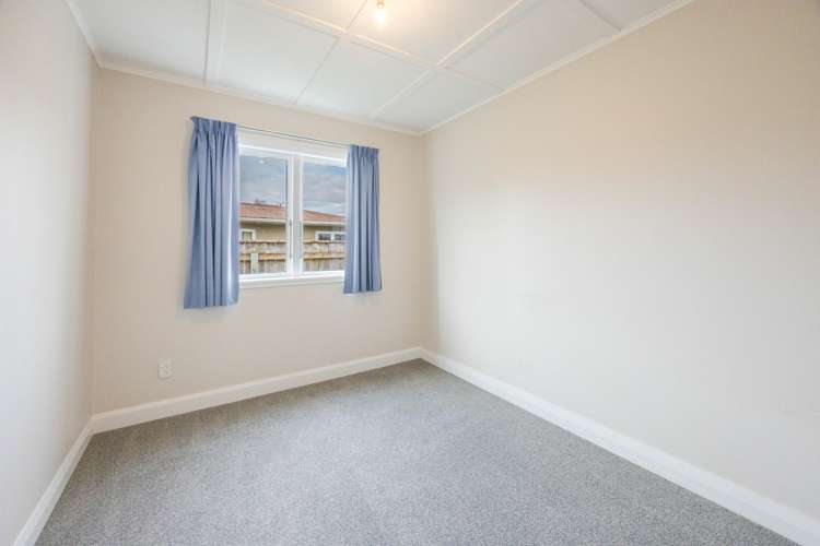 2A Smith Street Waipukurau_11