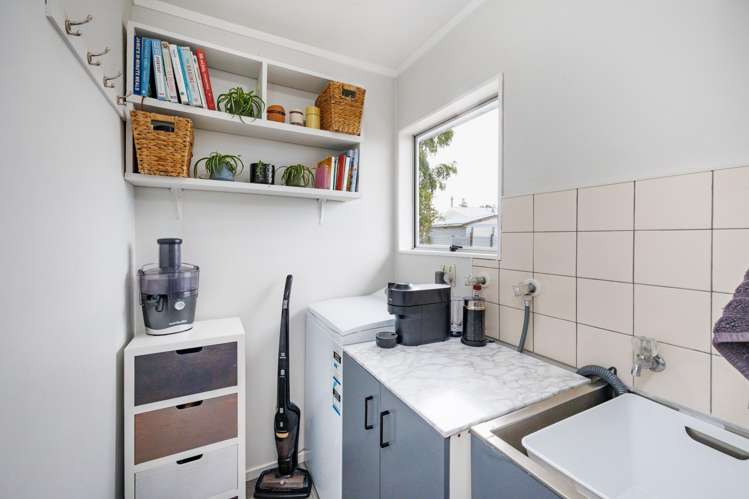 27 Ferndale Place Feilding_26