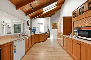 37 Bouverie Crescent_3