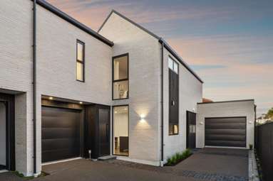 2 and 3/34 Gordon Avenue_2
