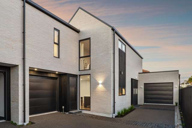 2 and 3/34 Gordon Avenue St Albans_2