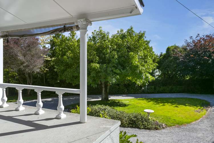2/1 Henry Hill Road Hilltop_1