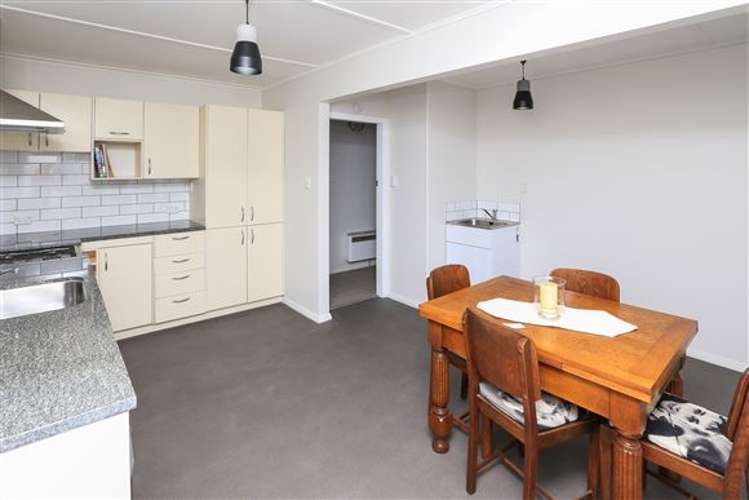 78 East Street Enderley_7