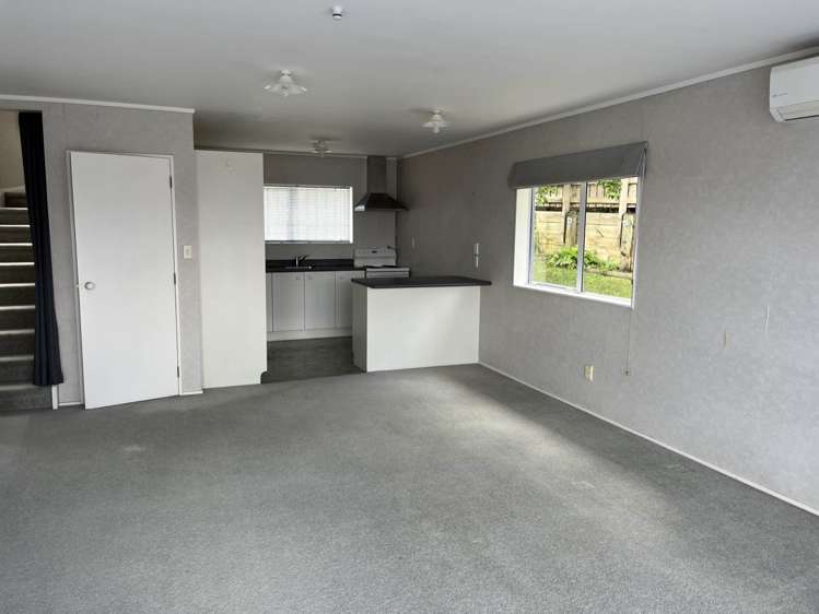 130I Lakeside Drive Orewa_12