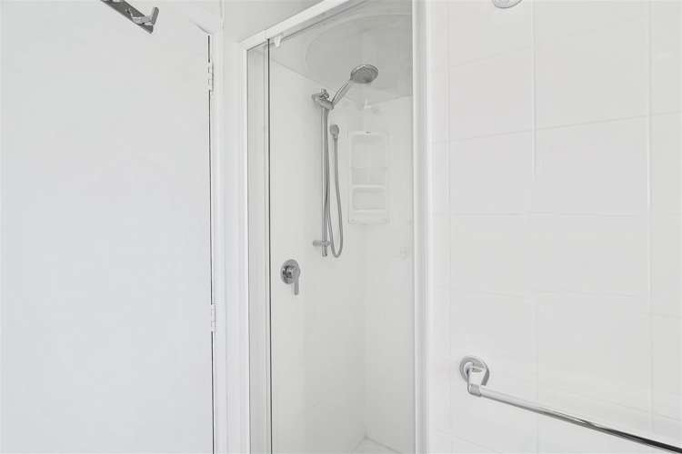 22 Kathleen Crescent Hornby_12