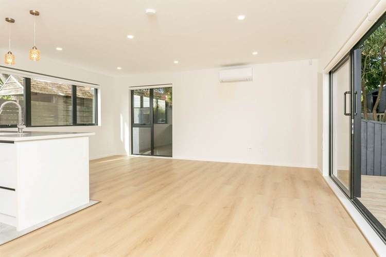 32D Windermere Crescent Blockhouse Bay_4