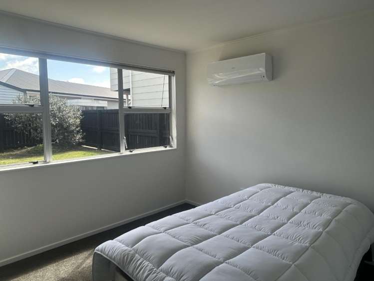 3/2 Percy Street 10706_6