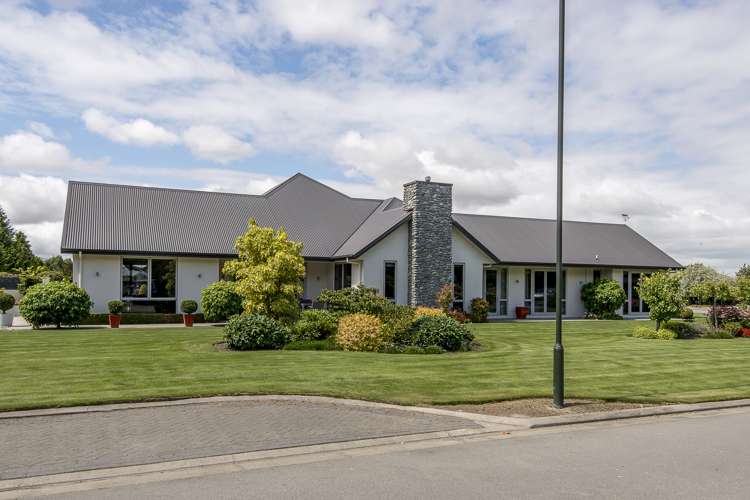 38 Grangewood Drive Lincoln_20