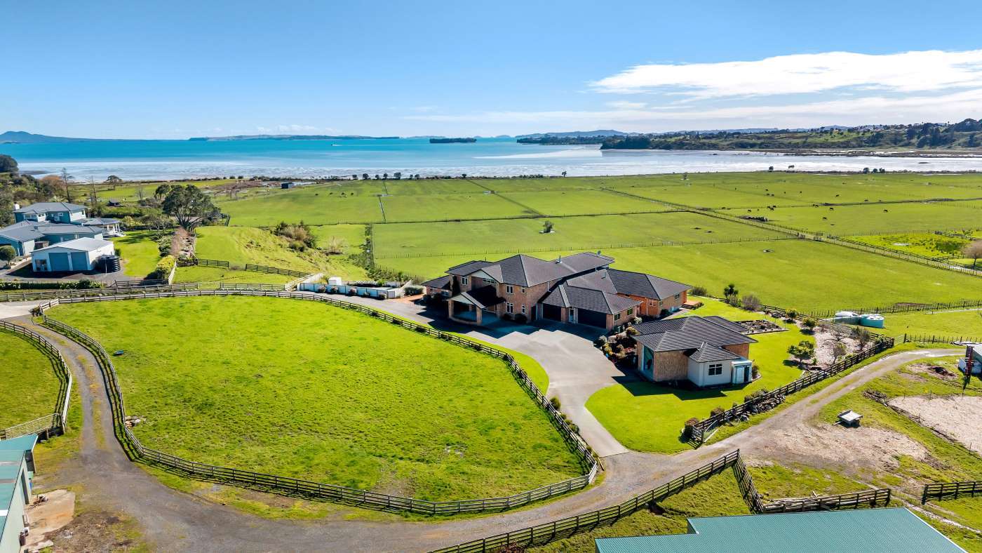 48 Porterfield Road in Whitford, Manukau