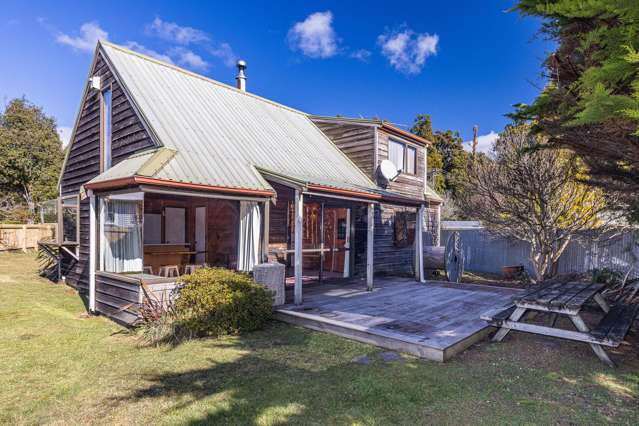 Moore mountain retreat