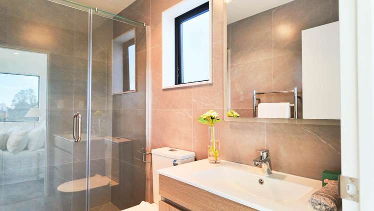 11 Waipani Road Te Atatu Peninsula_15