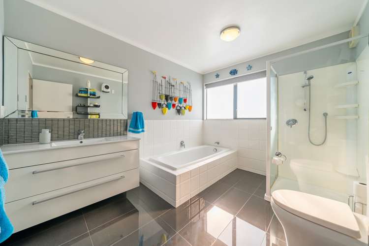 14 Spinnaker Drive Whitby_13