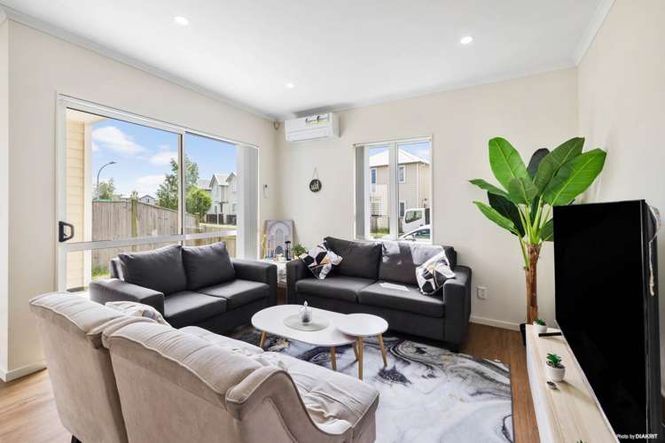 9 Warbler Crescent Papakura_4