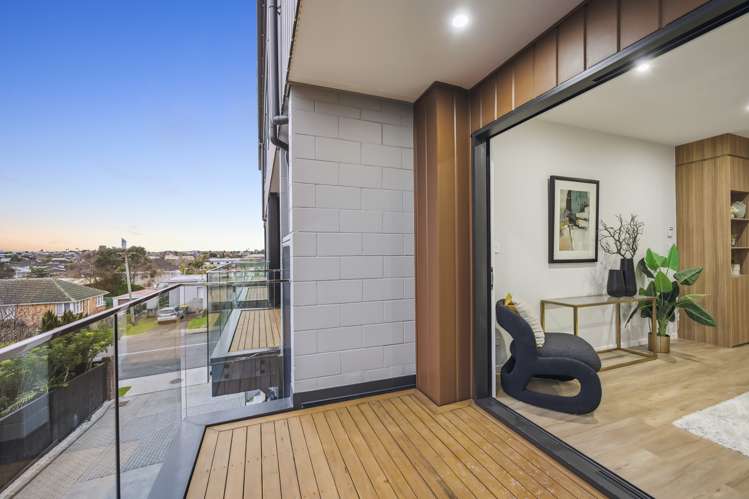 1/1B Egremont Street Belmont_9