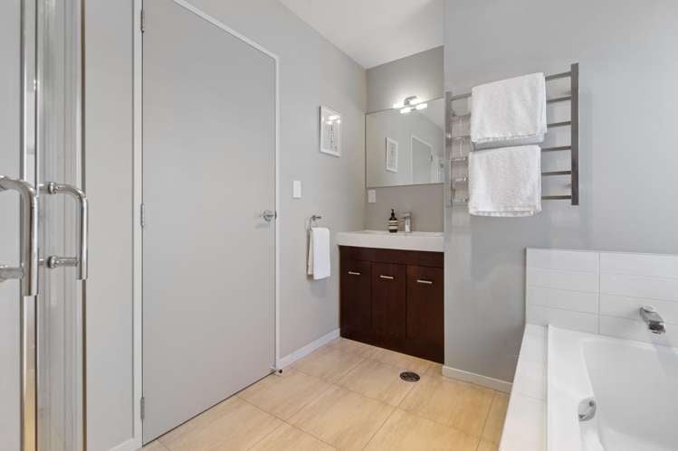 682C Beach Road Browns Bay_19