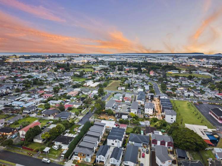 8 View Road Mangere_21