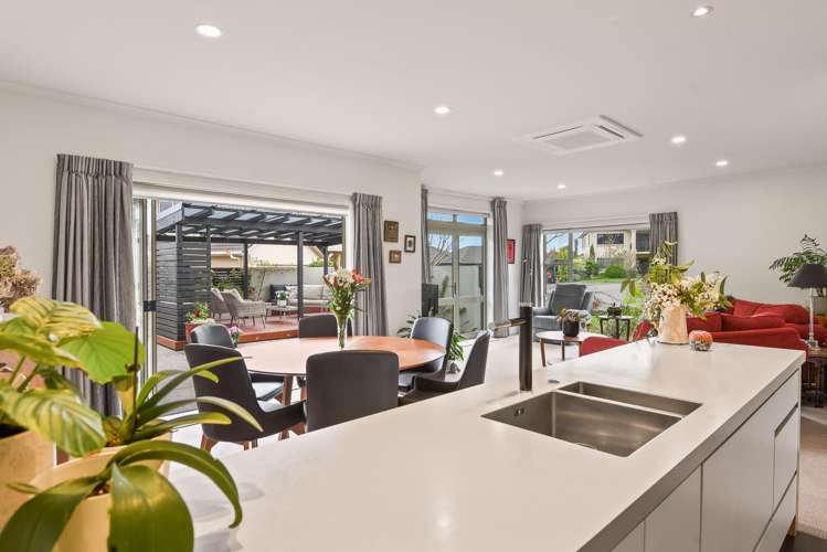 20 Devoy Drive Owhata_5