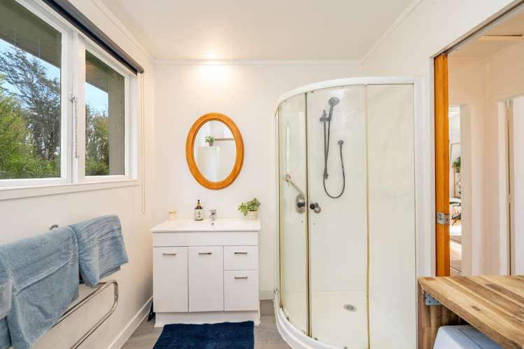 131 Black Road Otatara_11