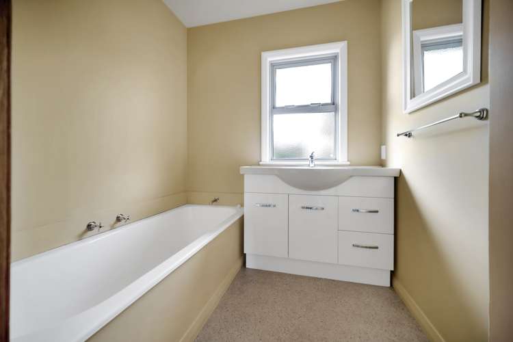 15 Shelley Crescent Stoke_15