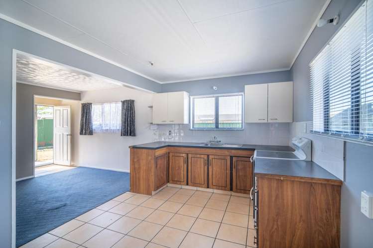 247 Flaxmere Avenue Flaxmere_15