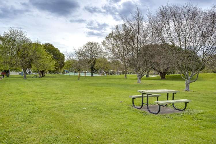 534 Kennedy Road Greenmeadows_22