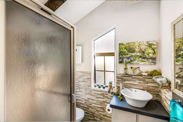 4312 Christchurch Akaroa Road Little River_17