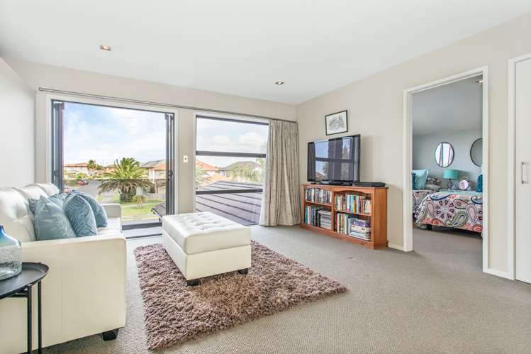 10 Waimanu Bay Drive Te Atatu Peninsula_15