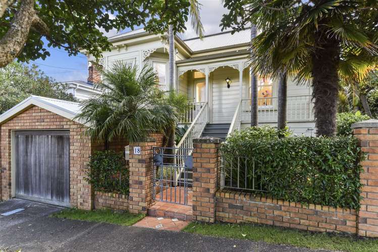 18 Ewen Alison Avenue Devonport_18