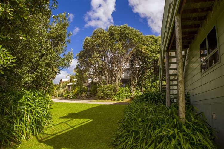 119 Oratia Place Onemana_10