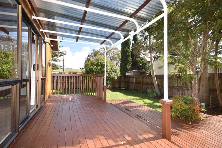 4 Glen Close Glen Eden_14