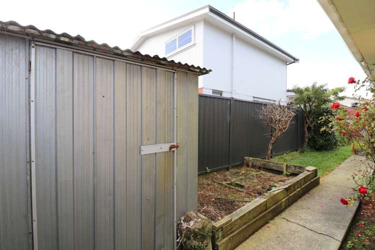 283a Queens Drive Windsor_13