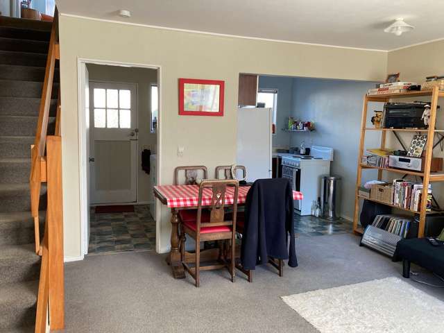 2/100 Lyall Parade Lyall Bay_2